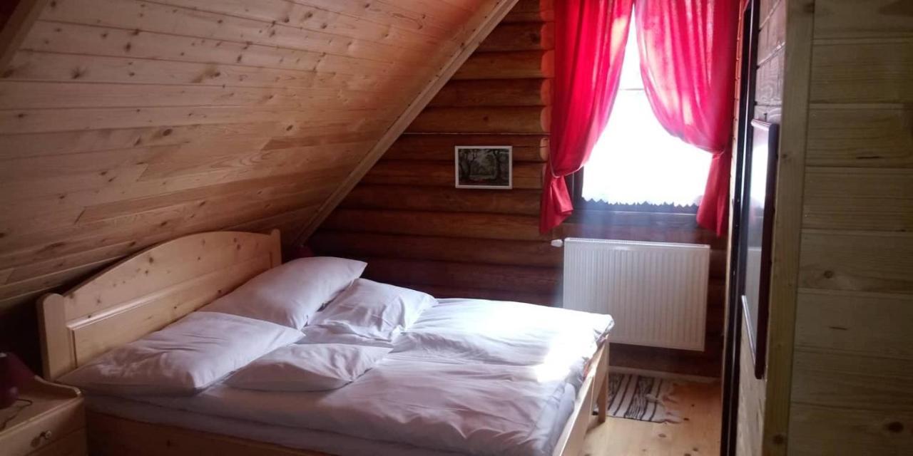 Hotel Dom Árgyélus - Árgyélus ház - Fesztypark Martovce Esterno foto